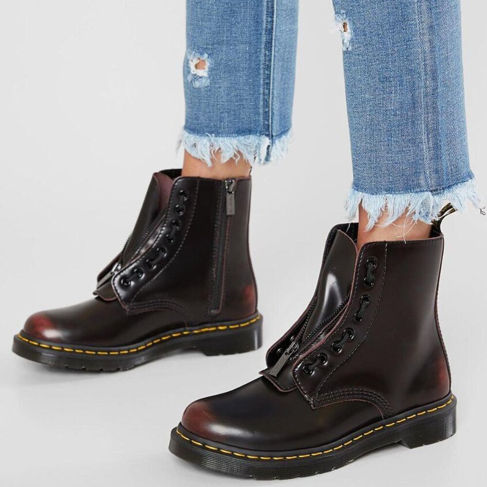 NWT Pascal 1460 Front Zip - Cherry Red Acadia Wmn’s 10 Dr. Martens Docs RARE NEW